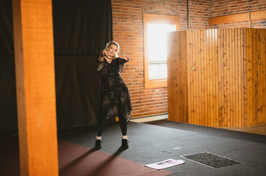 woman practicing voice exercises